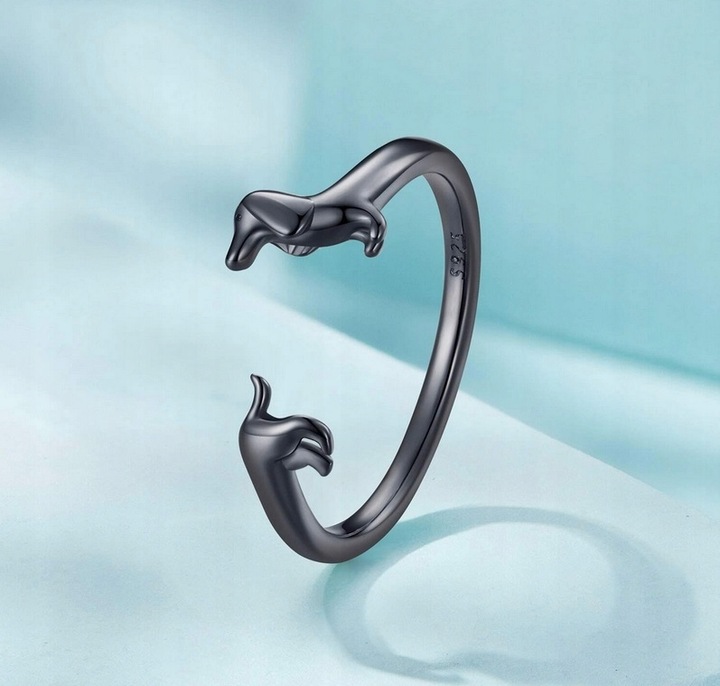 Pierścionek srebrny PIES CZARNY JAMNIK regulowany s925 +pudełko