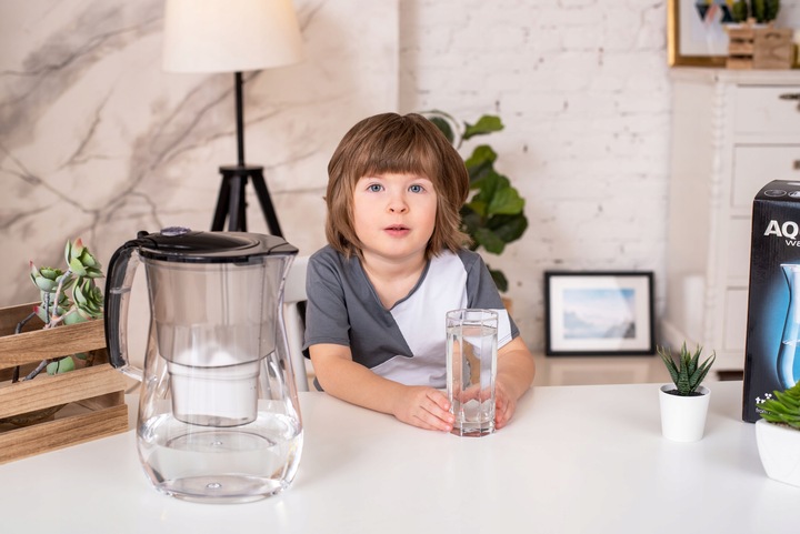 Dzbanek filtrujący Aquaphor Onyx 4,2l z wkładem Maxfor+, biały