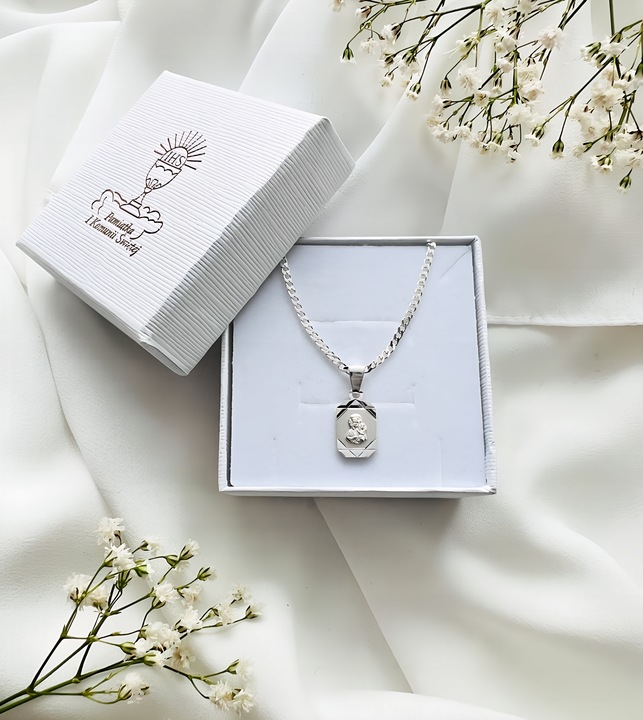 Łańcuszek srebrny pancerka i medalik Matka Boska na komunię na chrzest 50cm