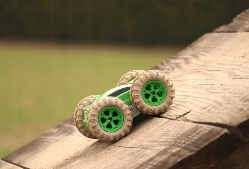 AUTO OBROTOWE 360 ZDALNIE STEROWANE 2,4Ghz ZABAWKA DLA DZIECKA NA PREZENT