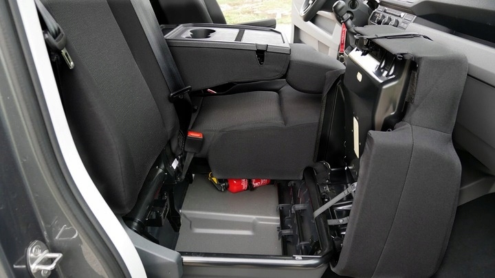 ** POKROWCE NOWY VW CRAFTER , MAN TGE 2017 + **