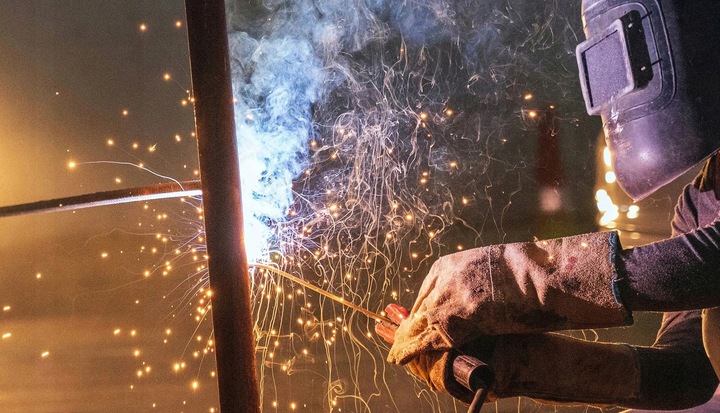 Prostownik + Rozruch + Spawarka INWERTEROWA BJC AiO + elektrody i kable