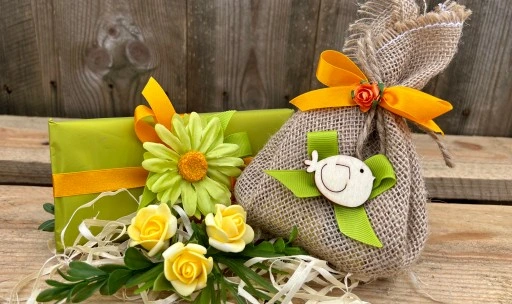 Fajny Prezent na Wielkanoc Zestaw Kosz BOX Prezentowy Czekolada Herbata