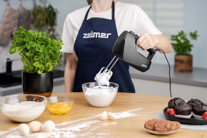 MIKSER RĘCZNY ZELMER LEKKI ROBOT KUCHENNY 5 BIEGÓW 4 KOŃCÓWKI TURBO 750W