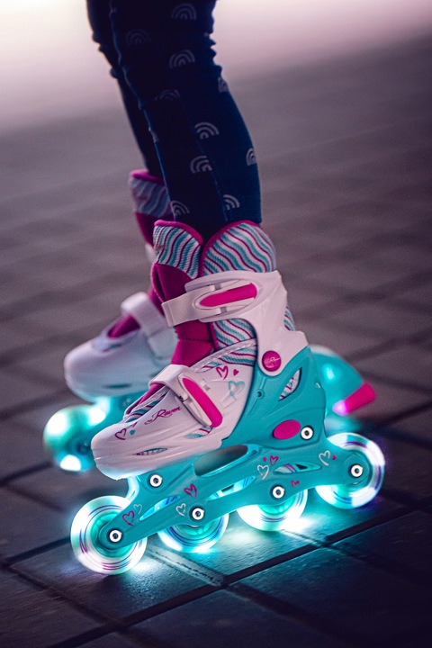 Rolki Regulowane RAVEN Loret Mint 30-33 Kółka LED