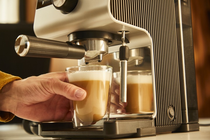 Ekspres kolbowy z dyszą spieniającą KRUPS Authentic+ C80 XP384G 15 bar