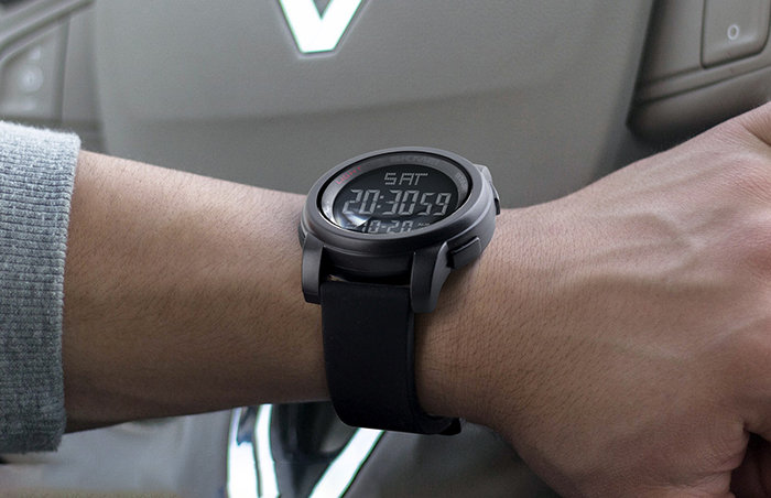 Zegarek męski elektroniczny wiele funkcji duża tarcza