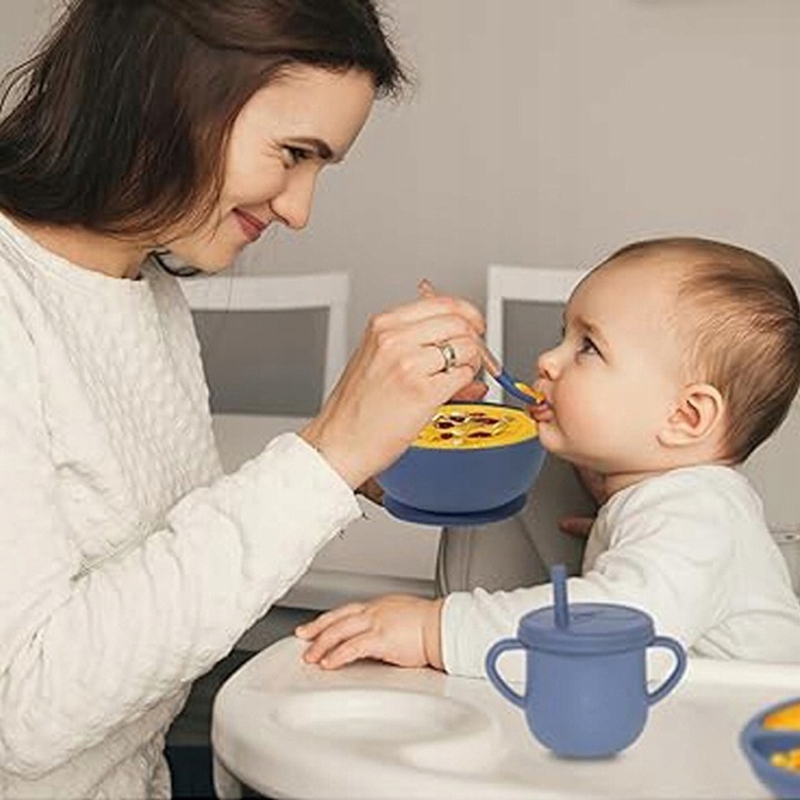 ZESTAW DO KARMIENIA NACZYŃ SILIKONOWE TALERZYK DLA NIEMOWLĄT Z PRZYSSAWKĄ