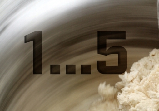 Mikser z misą MPM MMR-20Z/C 750W 5 prędkości Funkcja Turbo Obrotowa misa 3l