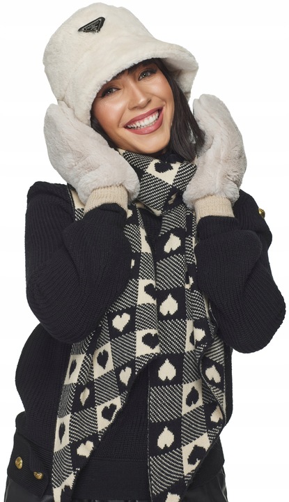 CZAPKA DAMSKA futrzana na zimę zimowa ciepła z futerkiem bucket jasny beż