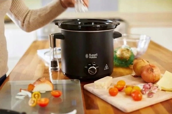 Super Wolnowar Russell Hobbs Garnek 3,5 L 200W
