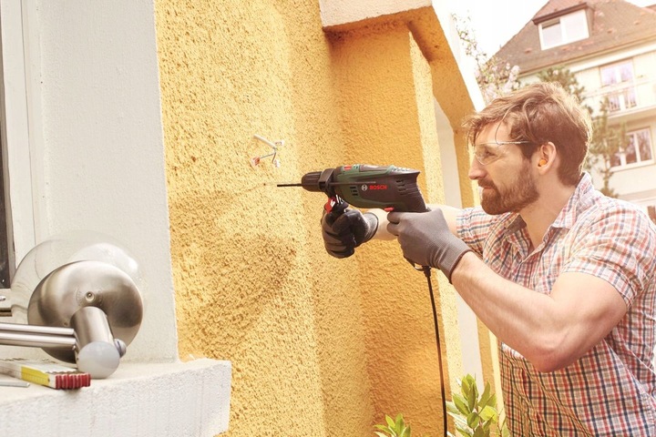 WIERTARKA 800W UNIVERSALIMPACT 800 BOSCH + WALIZKA