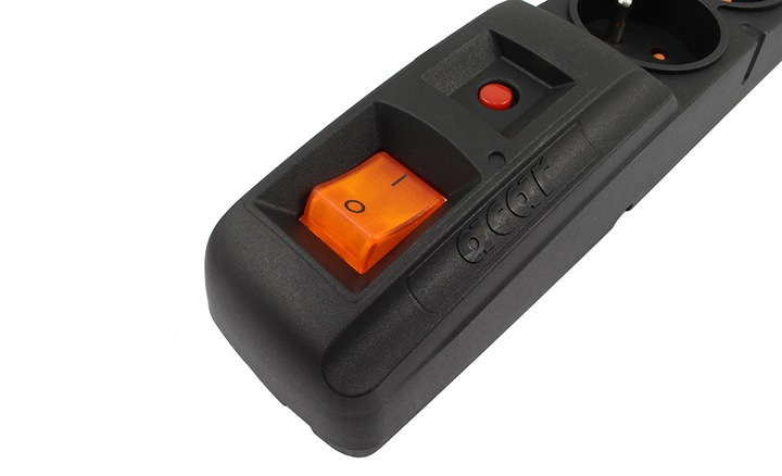 ACAR F5 listwa przeciwprzepięciowa 5 gniazd 1,5m