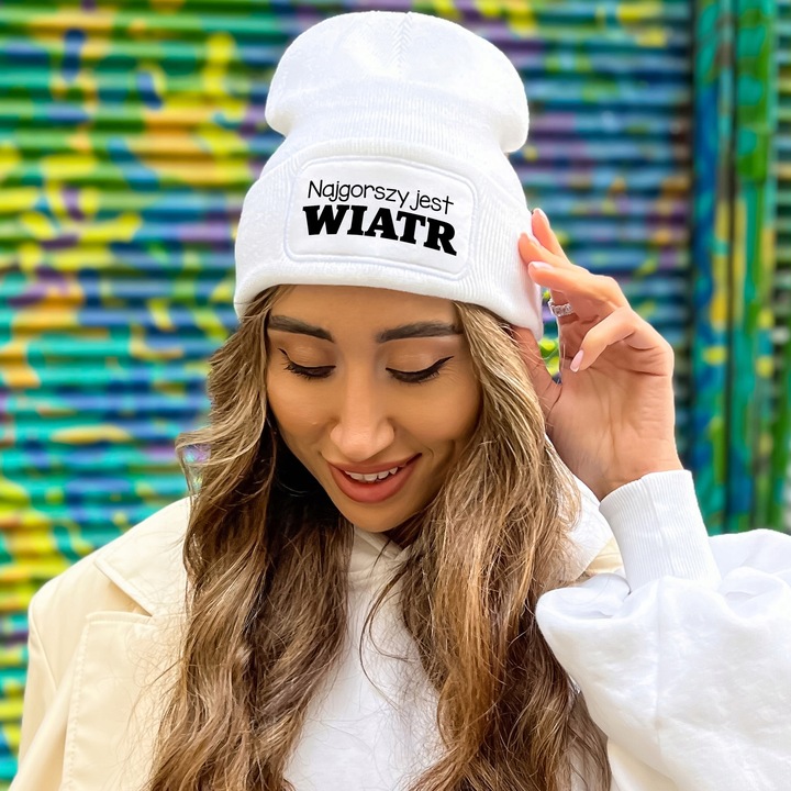 CZAPKA ZIMOWA BEANIE BIAŁA PREZENT NAJGORSZY JEST WIATR ŚMIESZNA UNISEX