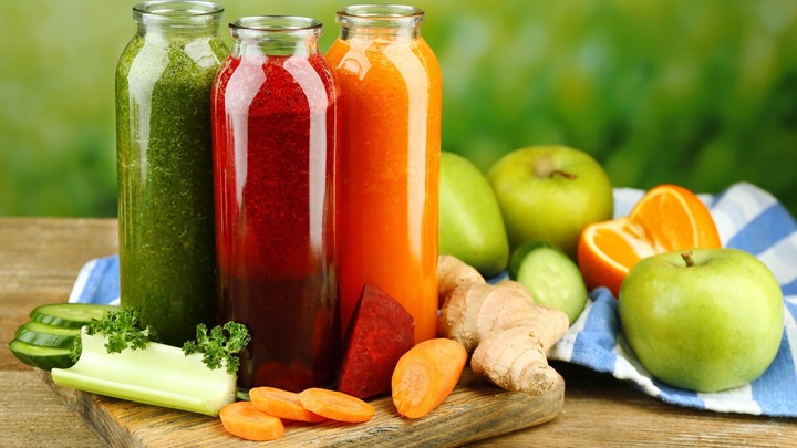 SOKOWIRÓWKA WYSOKOOBROTOWA DO OWOCÓW I WARZYW CAŁE OWOCE I WARZYWE BOMANN A