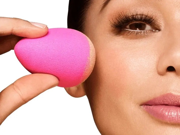 GĄBKA DO MAKIJAŻU MAKE-UP BLENDER GĄBECZKA ŁEZKA