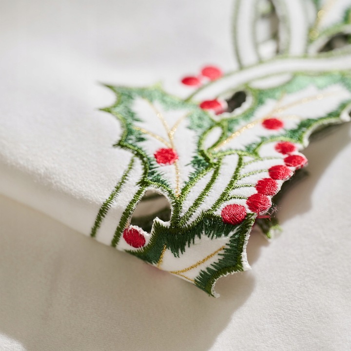 Biały BIEŻNIK ŚWIĄTECZNY haftowany bieżnik NA STÓŁ ŁAWĘ ostrokrzew home&you