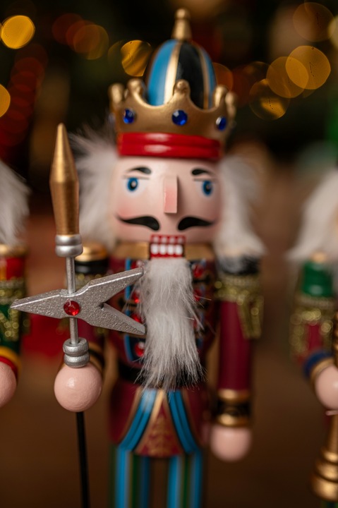 ŚWIĄTECZNE FIGURKI DZIADEK DO ORZECHÓW DUŻY DREWNIANY OZDOBA NA PODSTAWCE