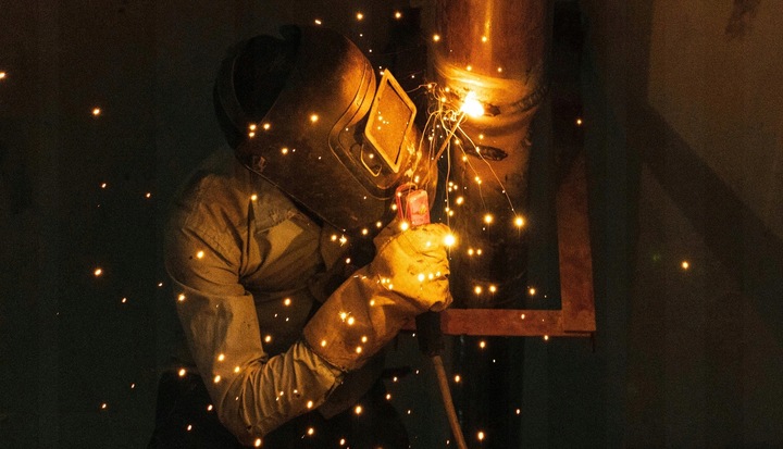 Prostownik + Rozruch + Spawarka INWERTEROWA BJC AiO + elektrody i kable