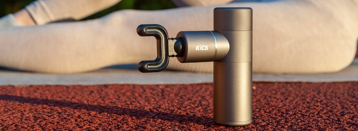 Aluminiowy pistolet do masażu Kica 4 głowice cellulit zakwasy