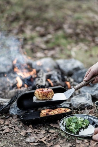 Forma żeliwna na ognisko opiekacz do ziemniaków PETROMAX 1,8 L