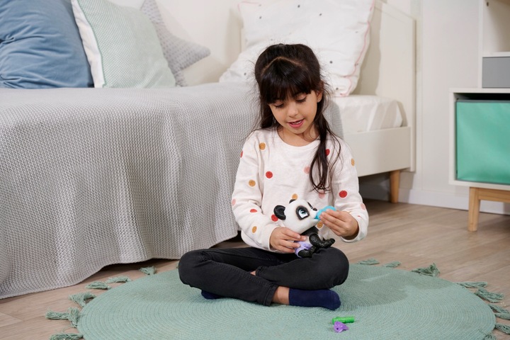 PAMPER PETZ INTERAKTYWNA PANDA PIJE SIKA 20 CM PIELUSZKOWY GANG SMOCZEK AKC