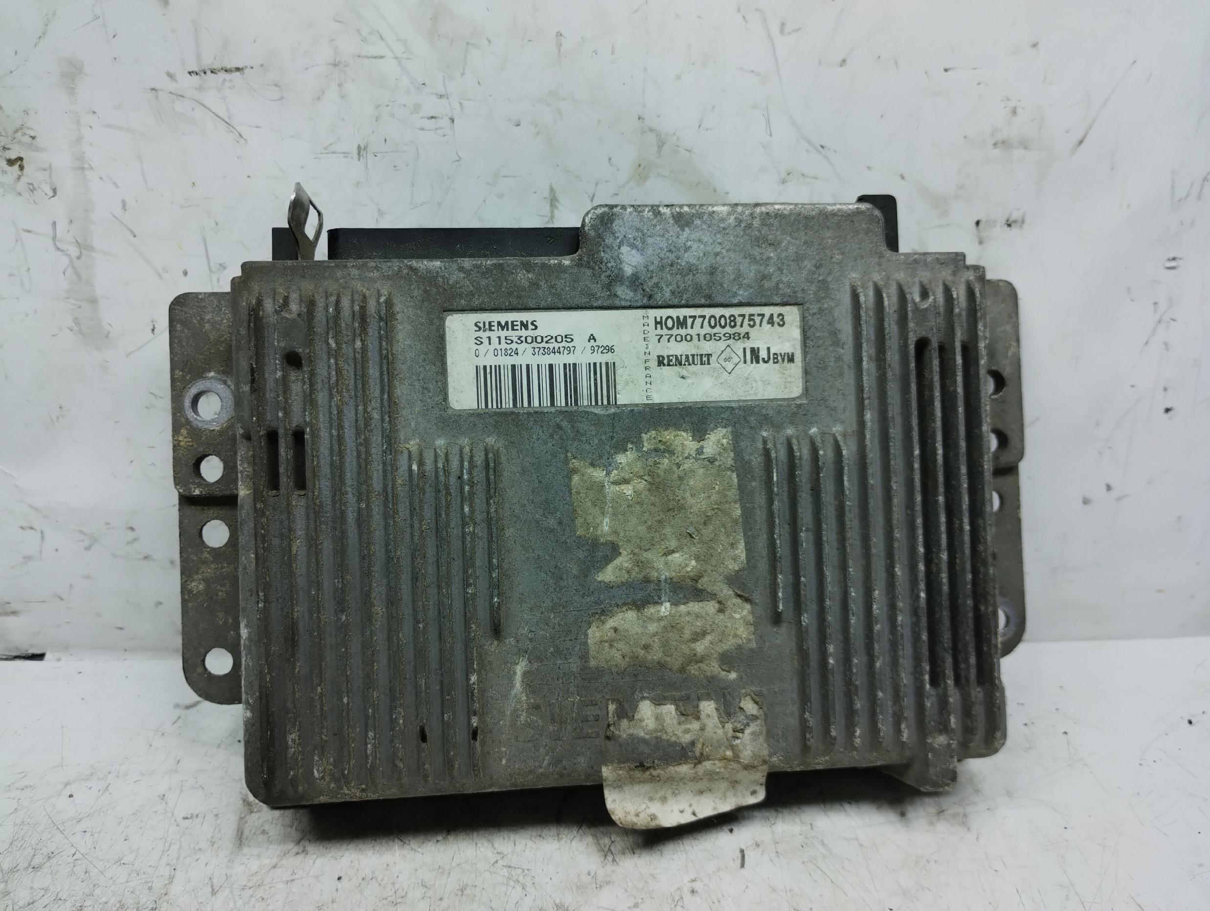 RENAULT SCENIC KOMPUTER 7700105984