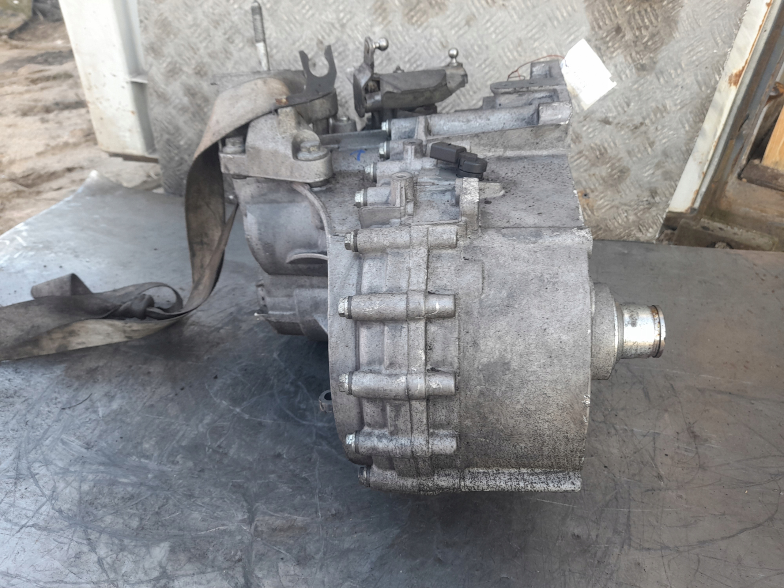 AUDI A4 B6 1.8T SKRZYNIA BIEGÓW MANUALNA FRE