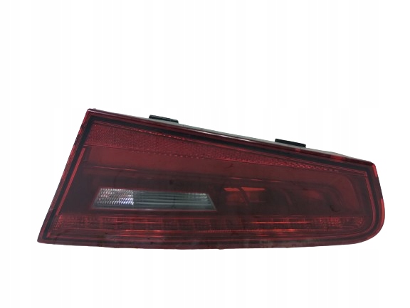 AUDI A3 8V LAMPA TYŁ KLAPA 8V3945093B 81070102 PRAWA