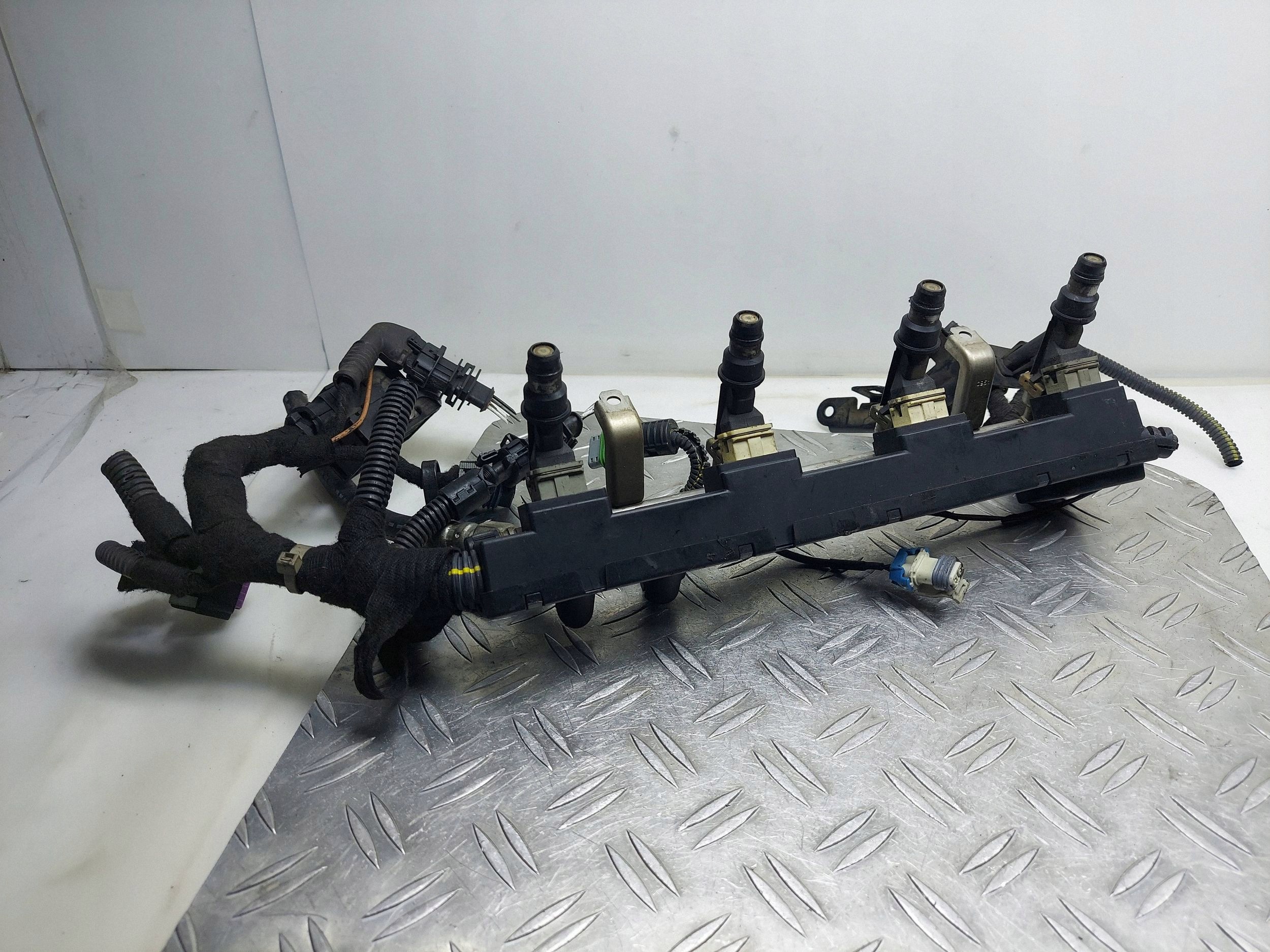 LISTWA WTRYSKOWA WTRYSKI OPEL ASTRA G MERIVA A 1.6 09133177A 09133177B