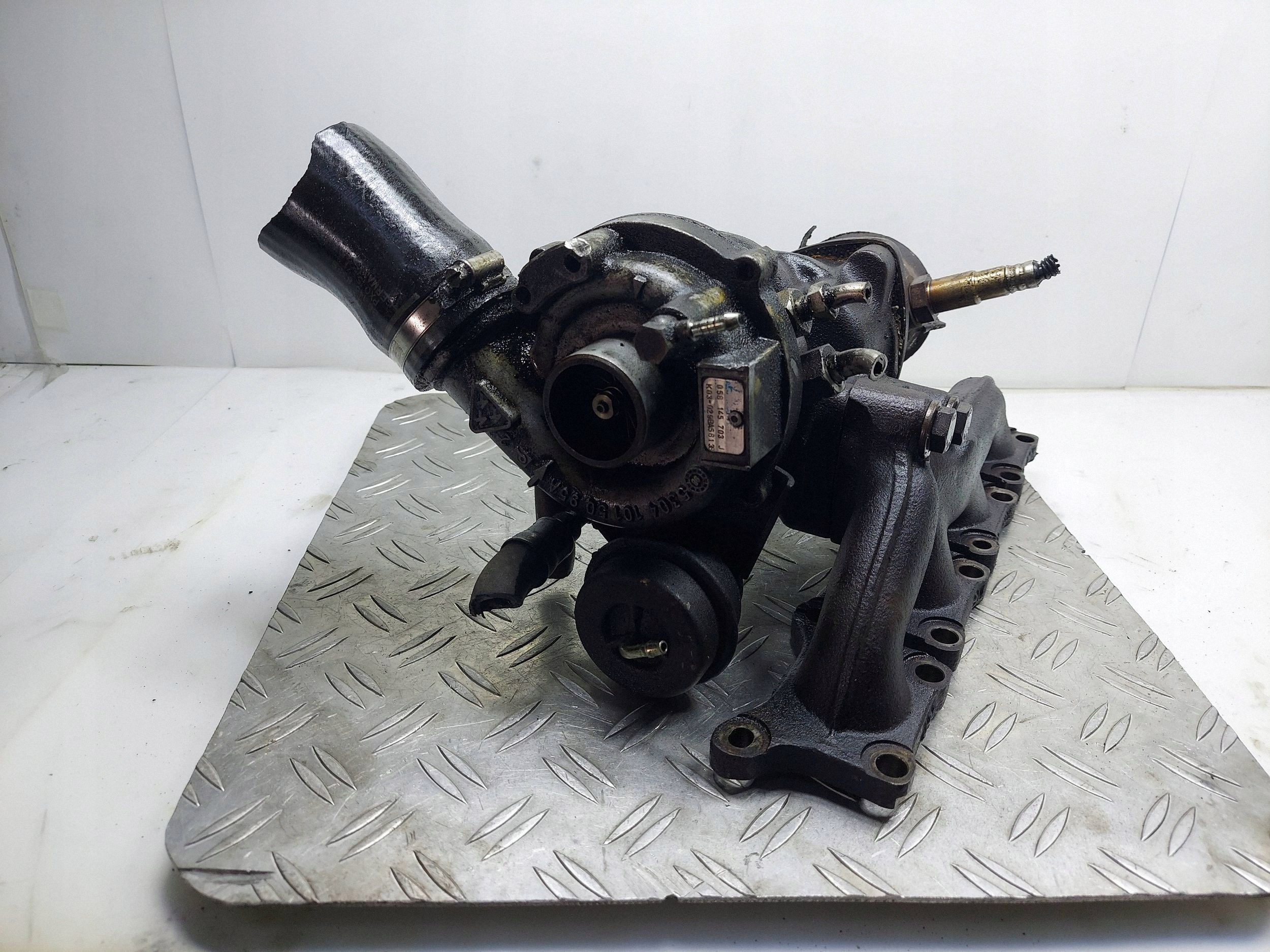 TURBINA TURBOSPRĘŻARKA AUDI A6 C5 1.8 T 058145703J