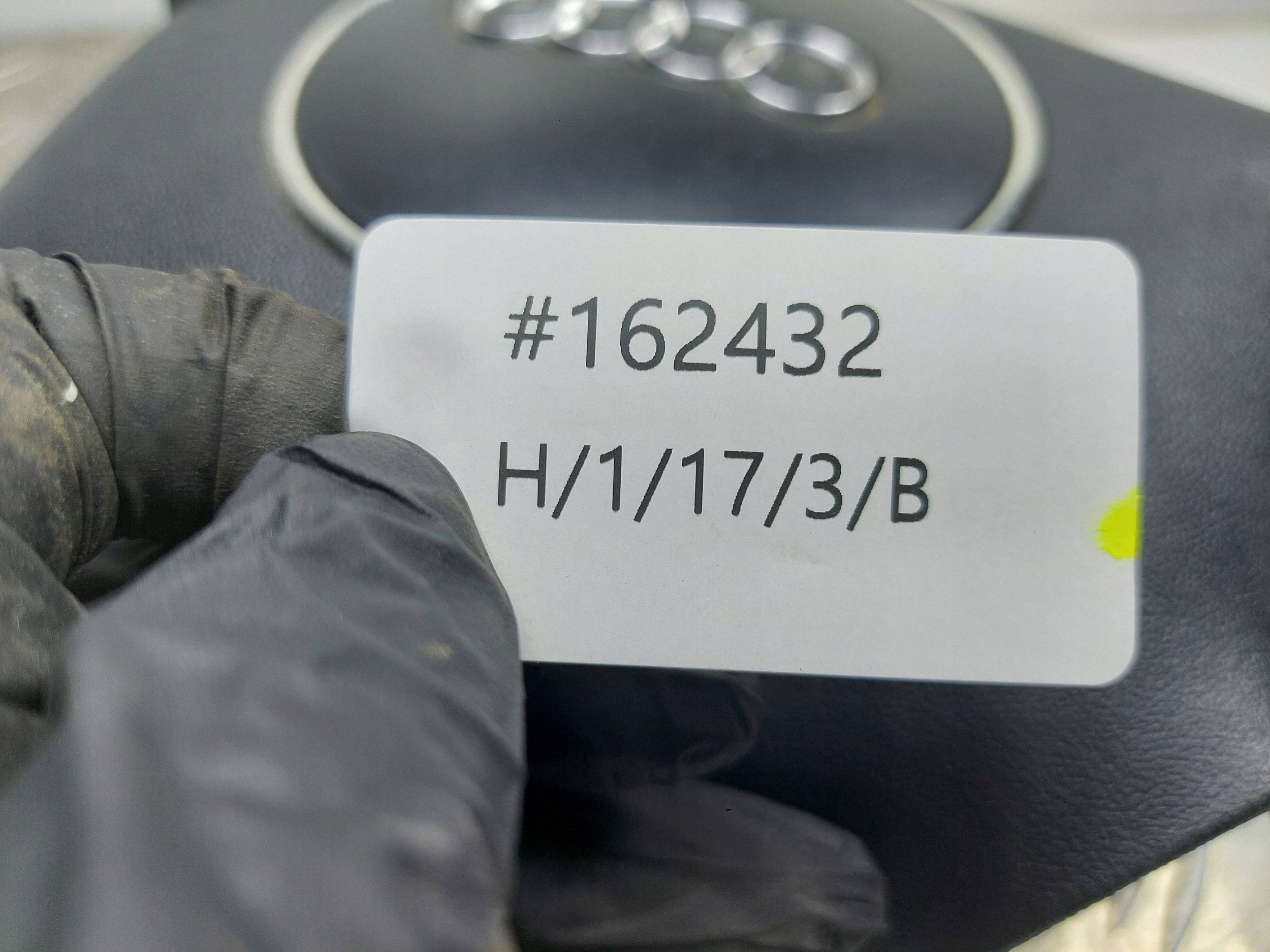 AIRBAG PODUSZKA POWIETRZNA KIEROWCY AUDI A3 8P 8P0880201D