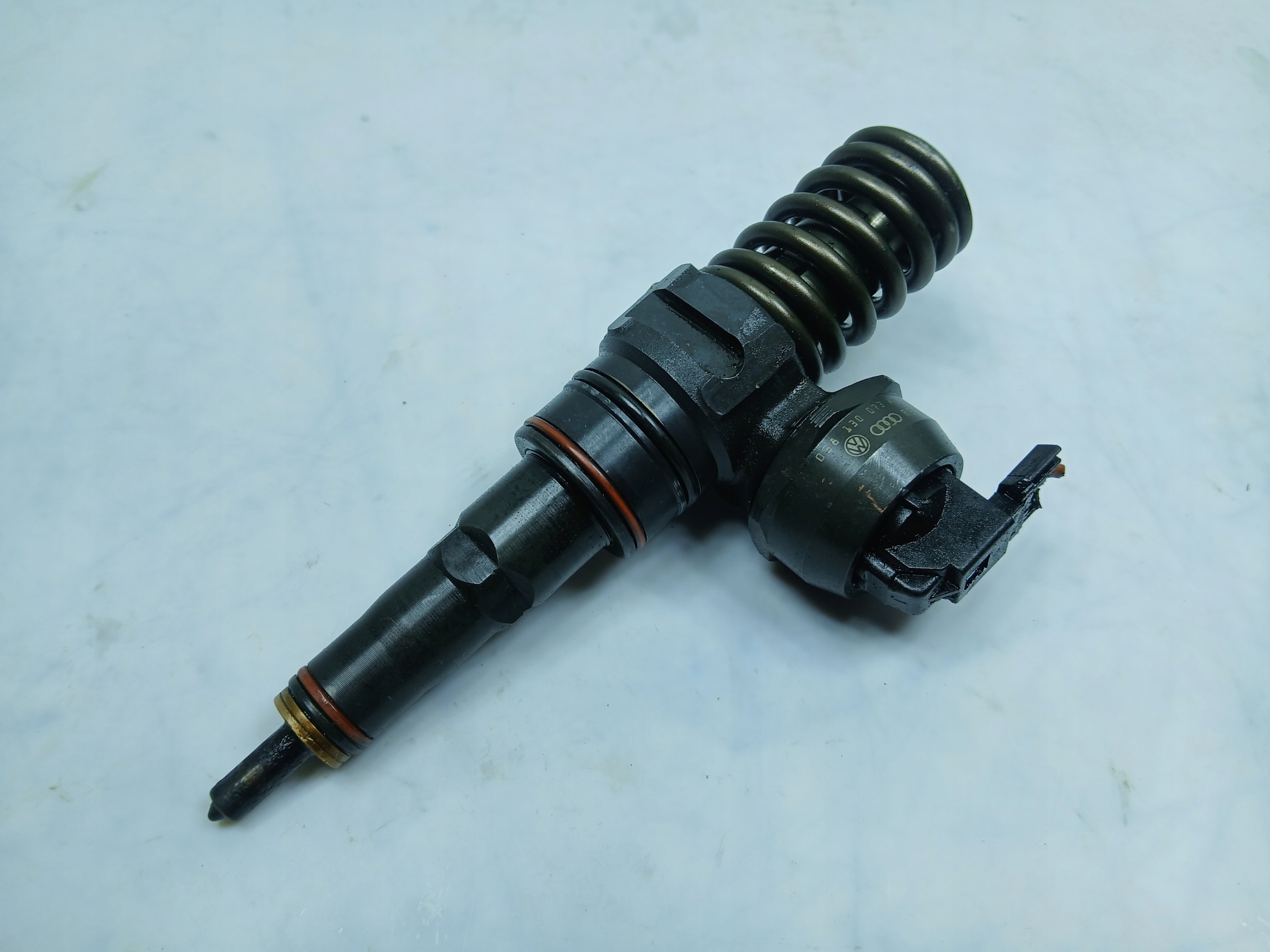 POMPOWTRYSK VW PASSAT B5 1.9 TDI 038130073AL