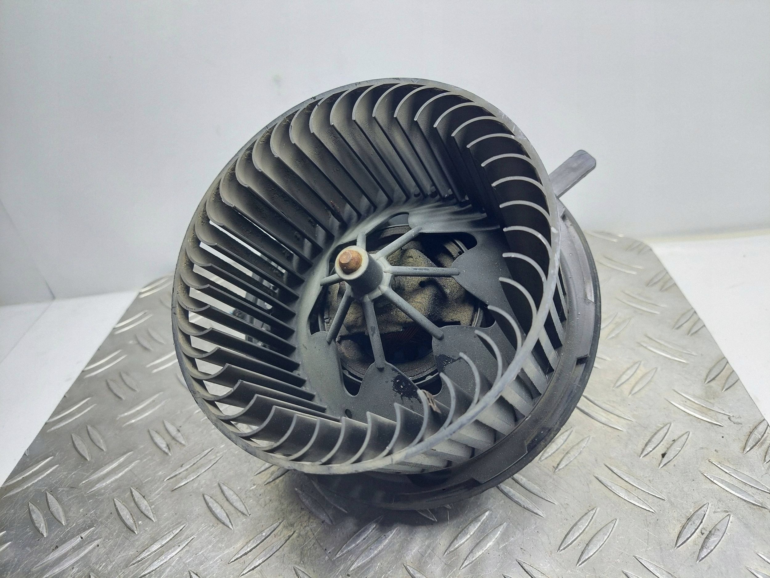 WENTYLATOR DMUCHAWA NAWIEWU VW PASSAT B6 OCTAVIA MK2 3C0907521 3C1820015