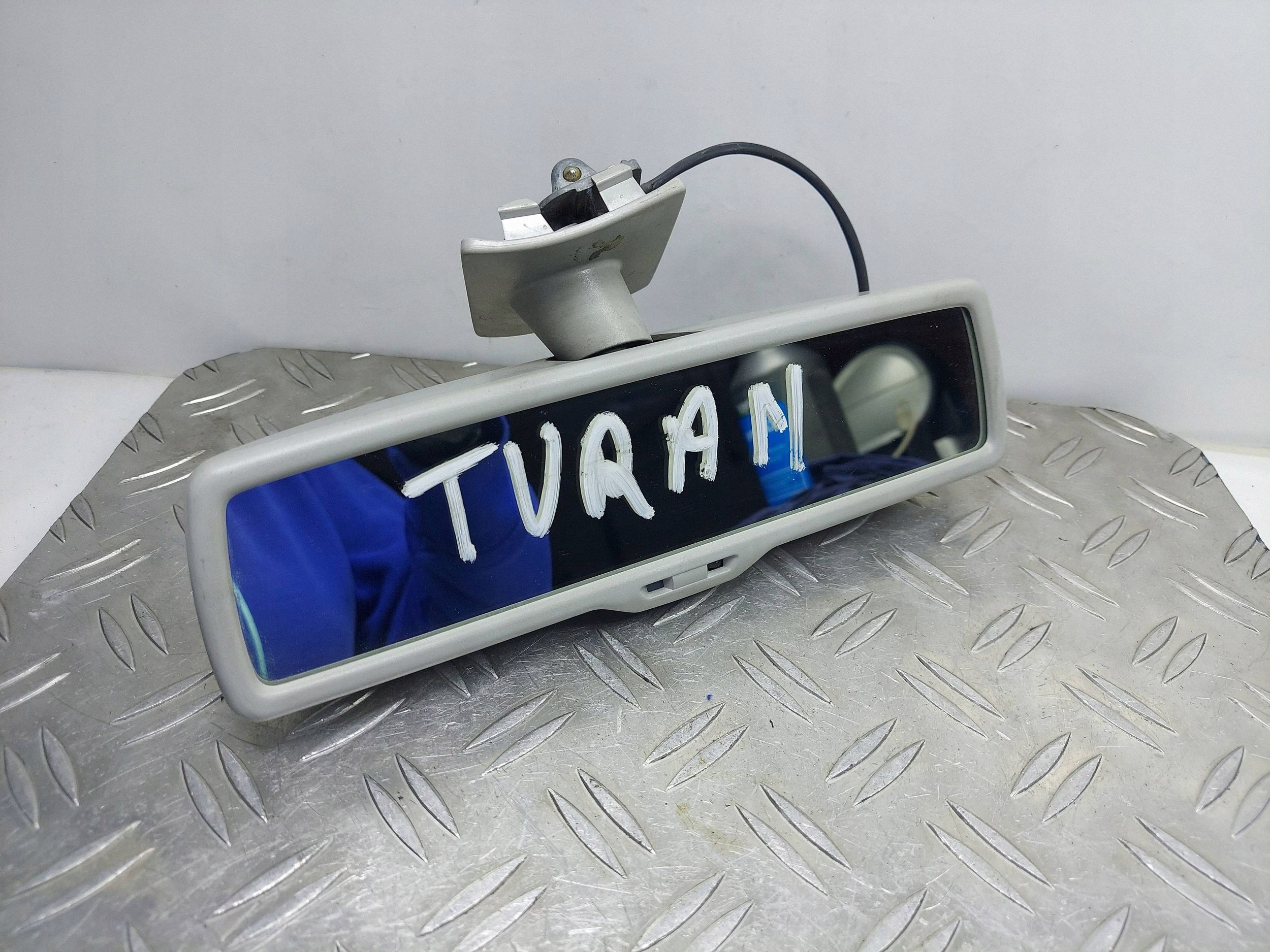LUSTERKO WSTECZNE VW TOURAN I 1T0857511A