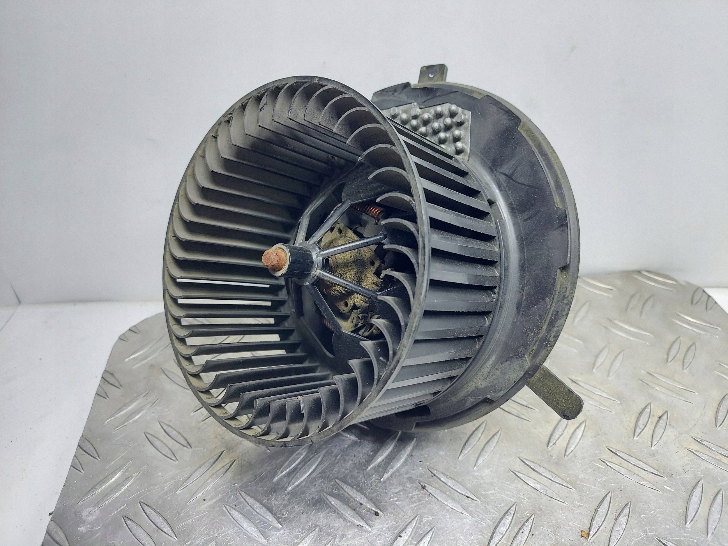WENTYLATOR DMUCHAWA NAWIEWU REZYSTOR VW PASSAT B6 3C0907521F 3C1820015N
