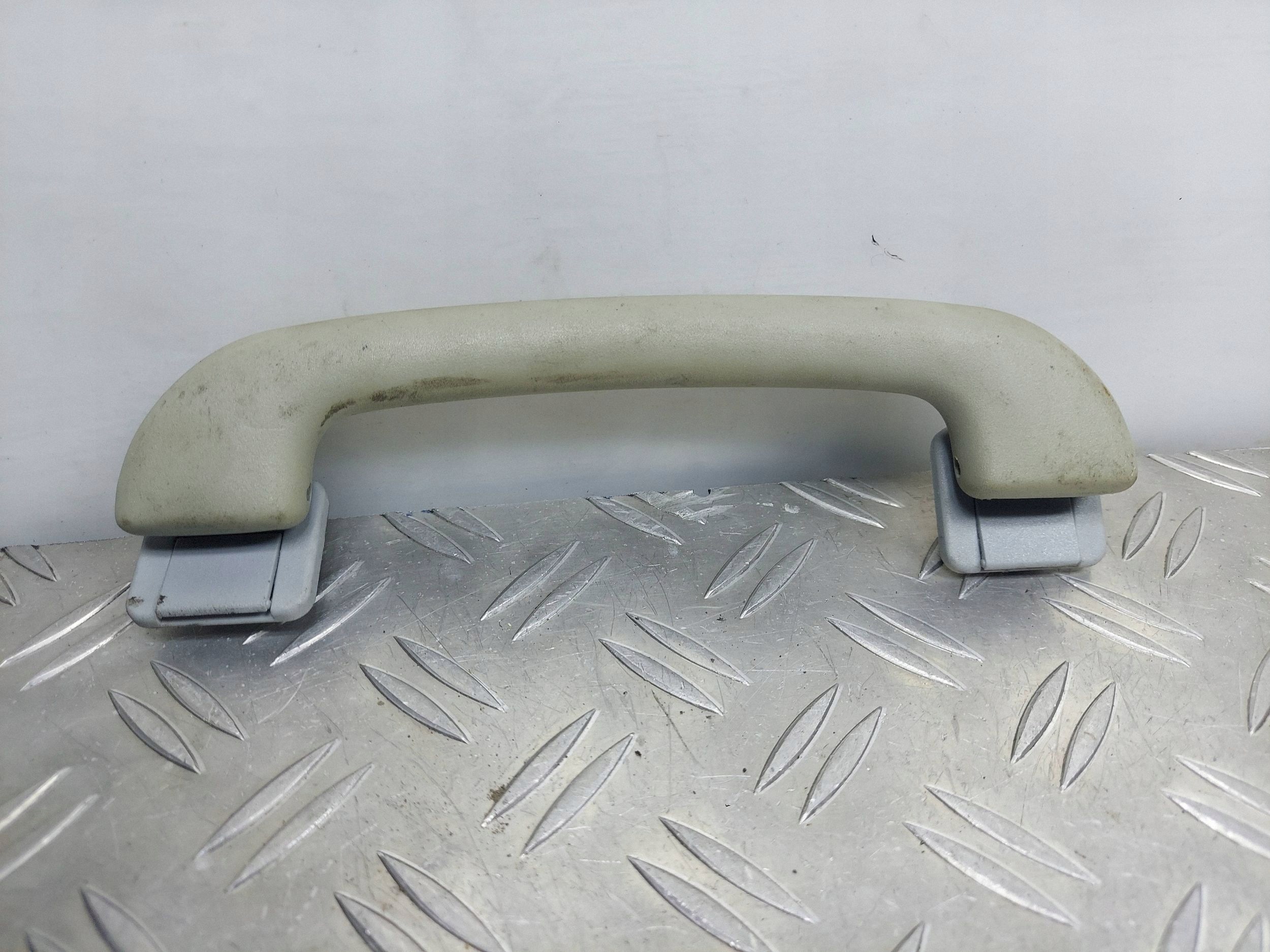 UCHWYT RĄCZKA PODSUFITKI MERCEDES W208 A2088100151