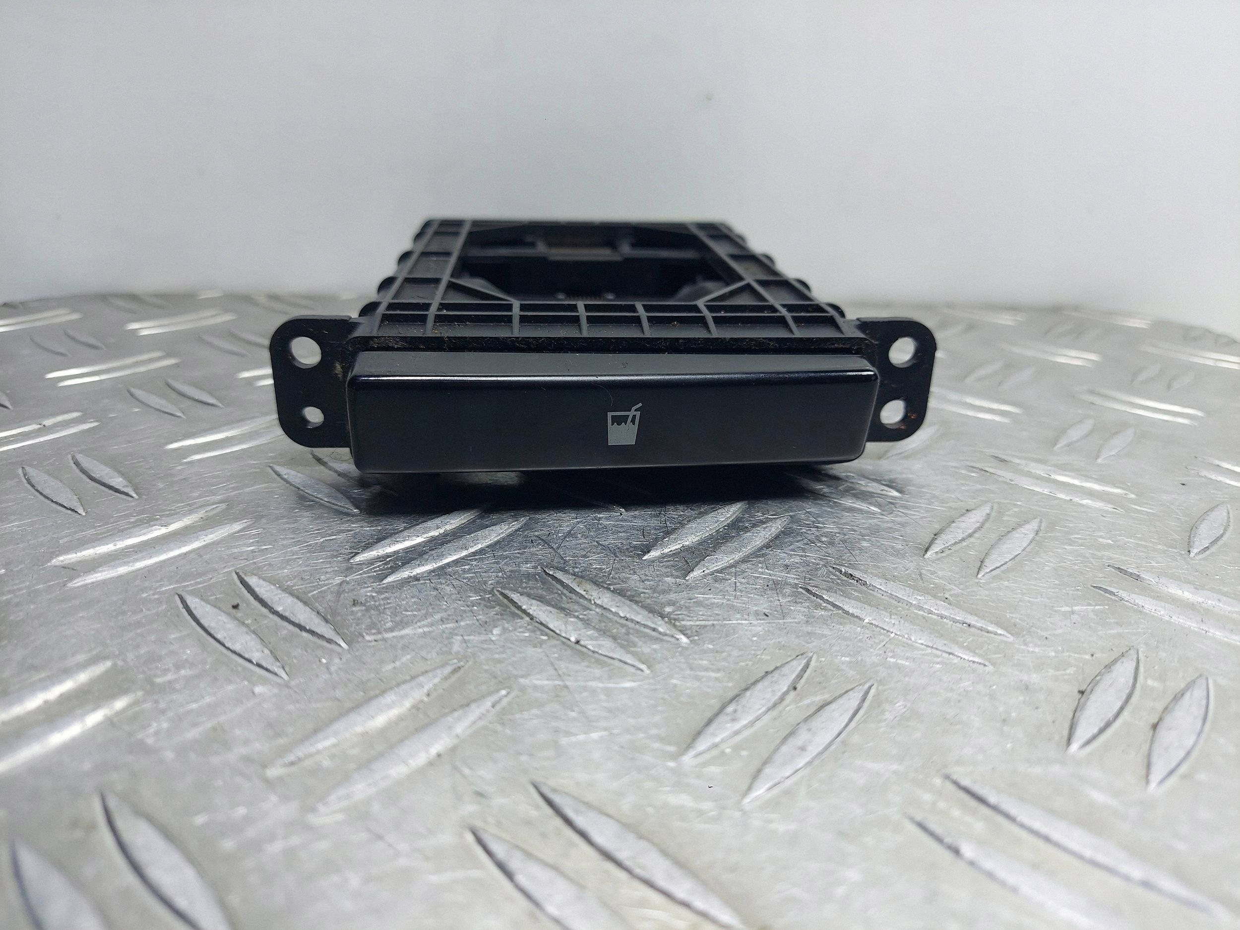 UCHWYT NA KUBEK CUPHOLDER TOYOTA AVENSIS T25 MT3509