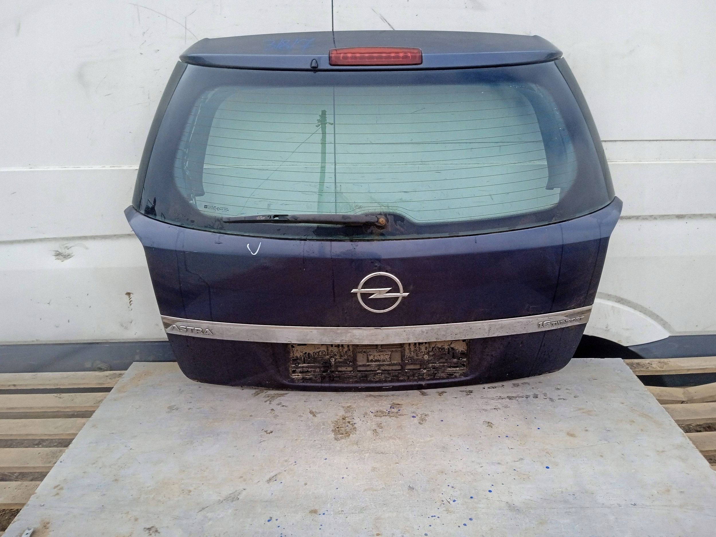 Klapa bagażnika szyba Tył Opel Astra H