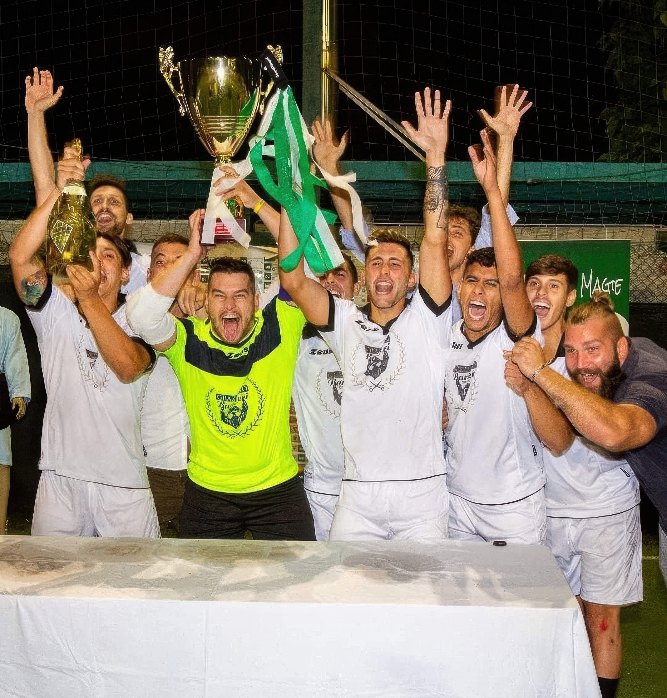 Flaga na nadgarstek do choreografii i wydarzeń TOQUI TOQUI 10 sztuk