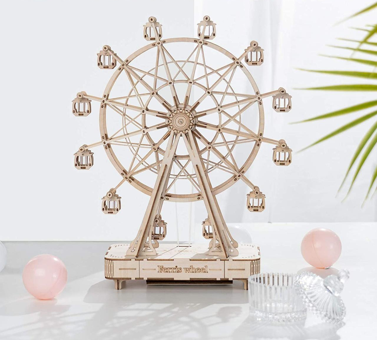 Konstruktor 3D model Robotime Diabelski Młyn 232 elementy, 28 x 10 x 34 cm