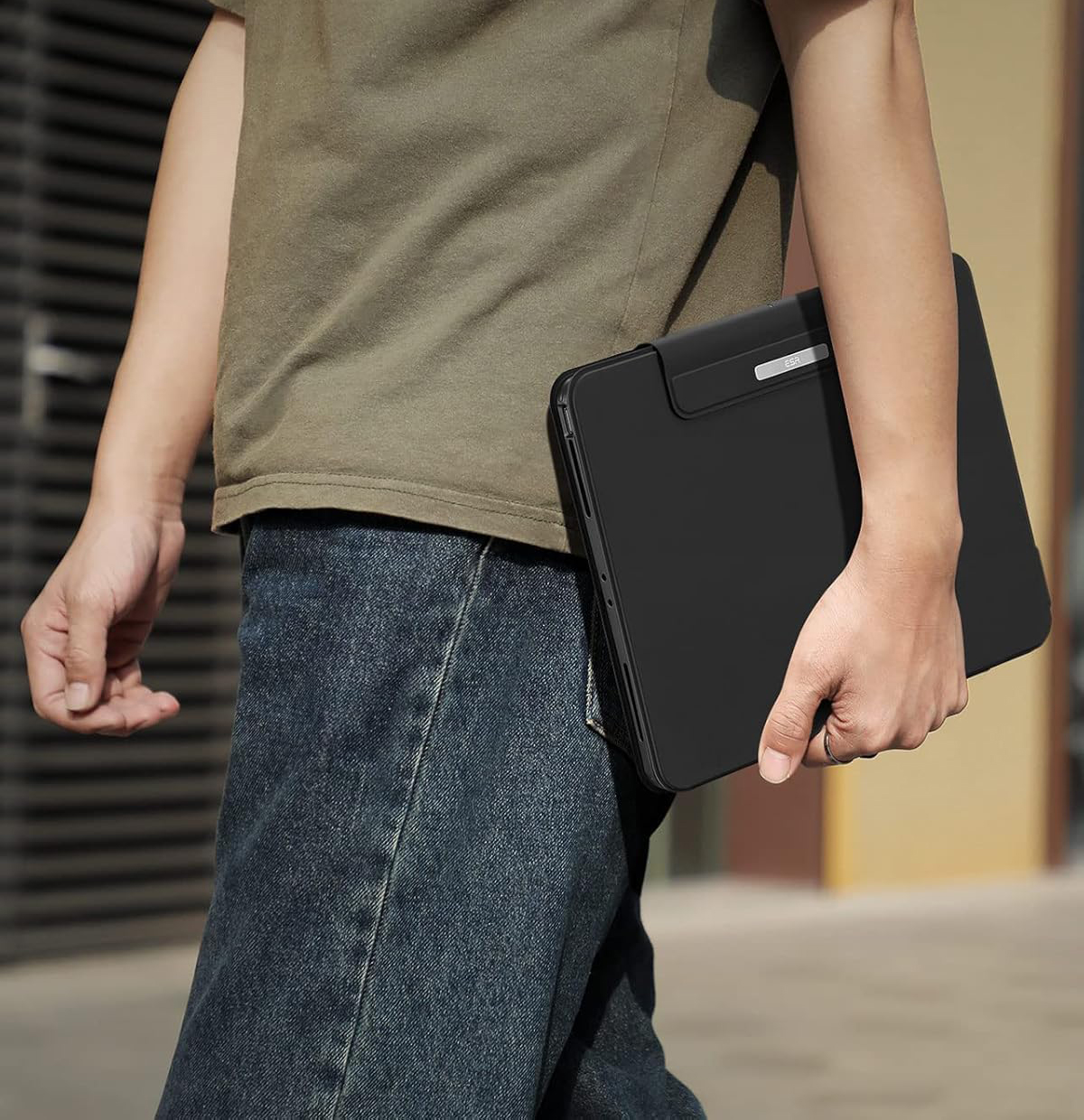 Uszkodzony Etui z klawiaturą ESR Ascend Case Lite, do iPad Pro 12.9 2022-21