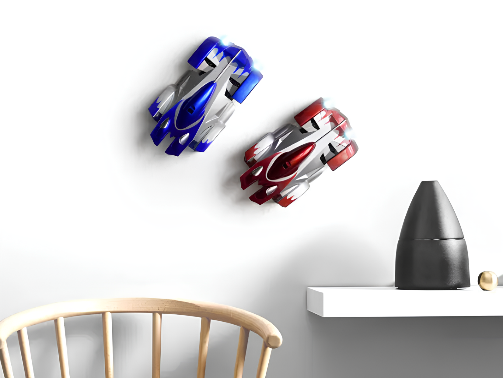 Samochodzik RC jeżdżący po ścianach i suficie (15x8x4,3 cm)