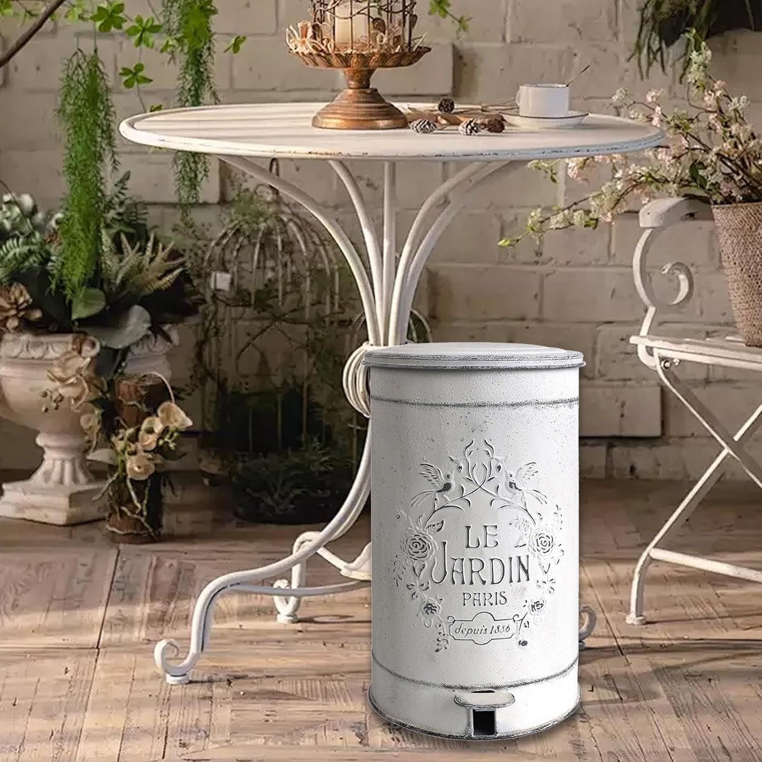 Kosz na śmieci zewnętrzny do ogrodu biały retro pedałowy POWYSTAWOWY