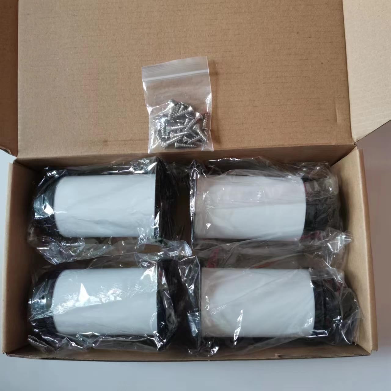 Nogi meblowe MIEGUIWOR białe 30cm do stołów i szafek