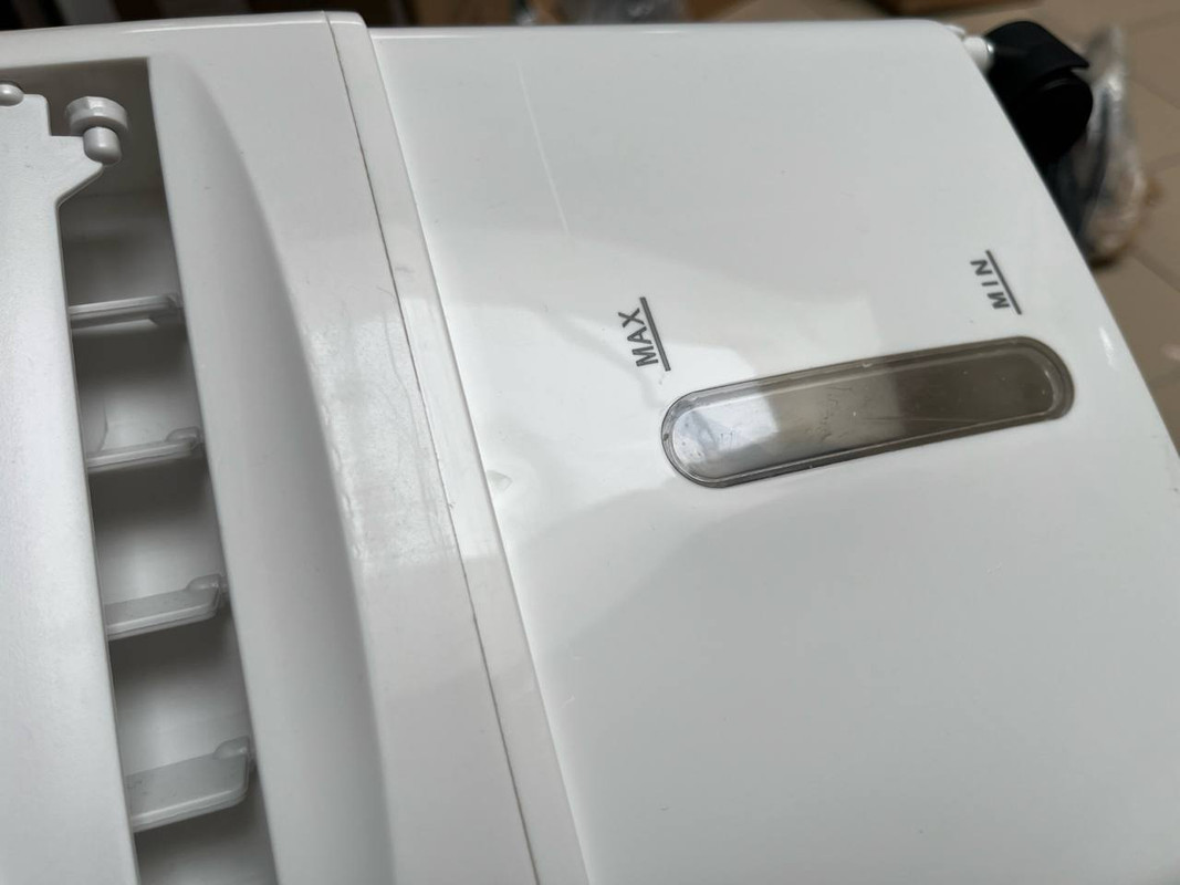 UŻYWANE Klimatyzator przenośny wodny 60W bez rury 6L z pilotem i timerem 7h