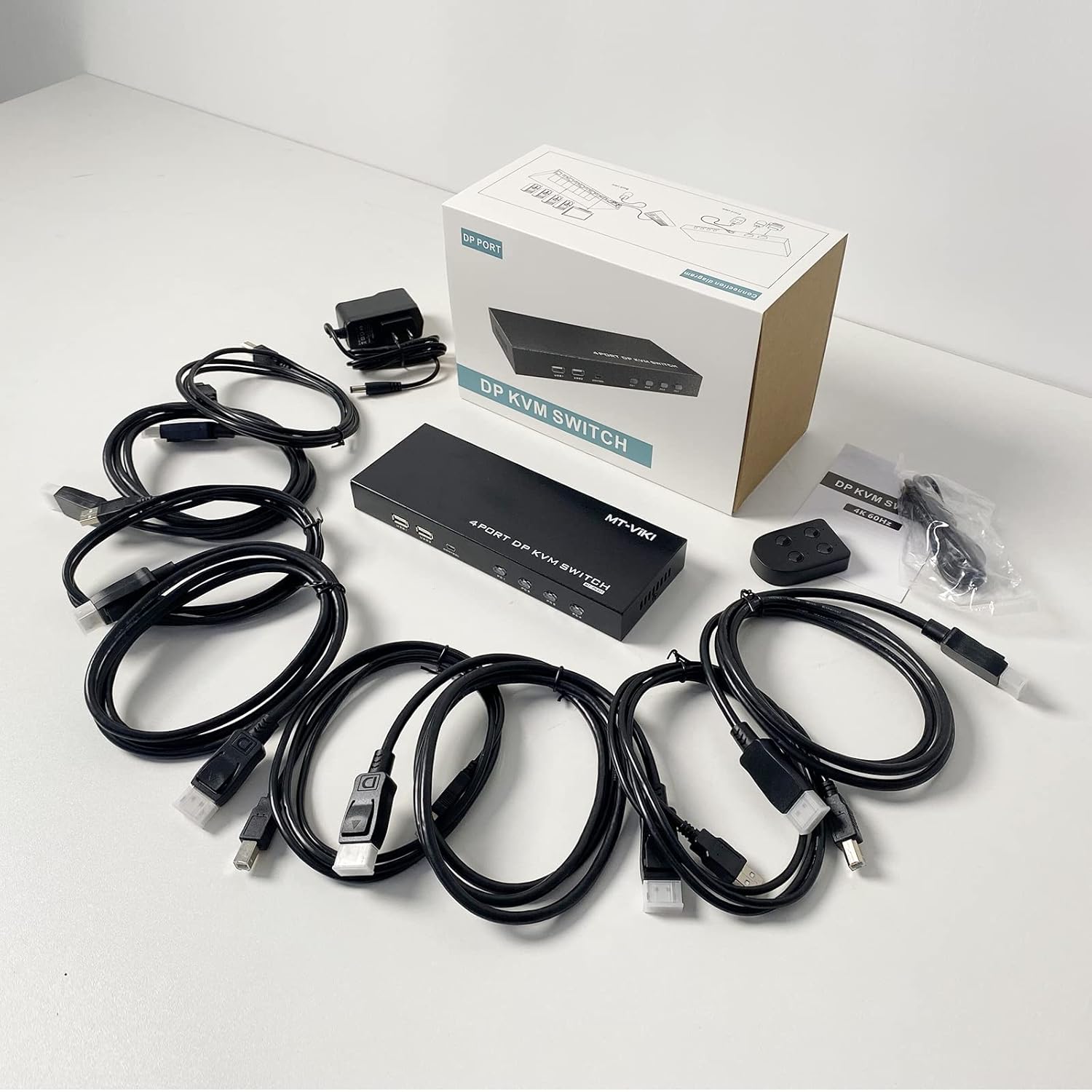 Przełącznik KVM 4 porty DisplayPort 4K60Hz 4x USB Hotkey Auto Switch