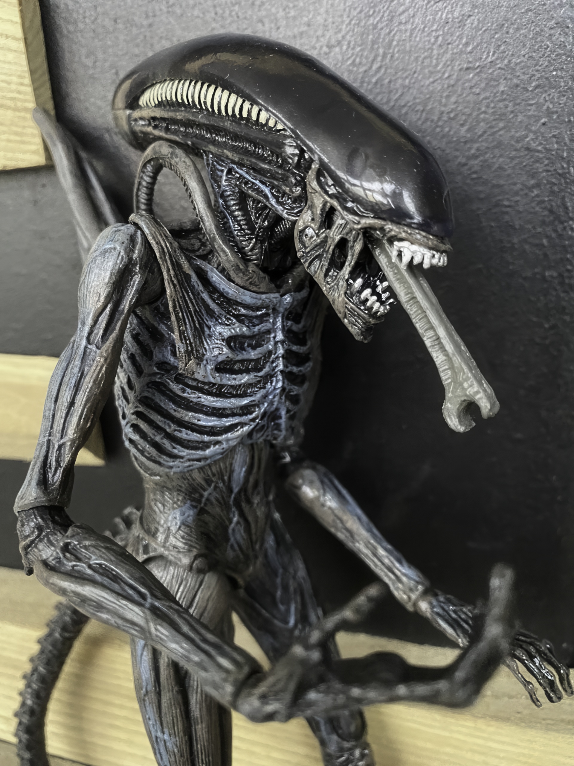 Figurka Xenomorpha z filmu „Obcy” 18 cm, kolekcjonerska figurka akcji