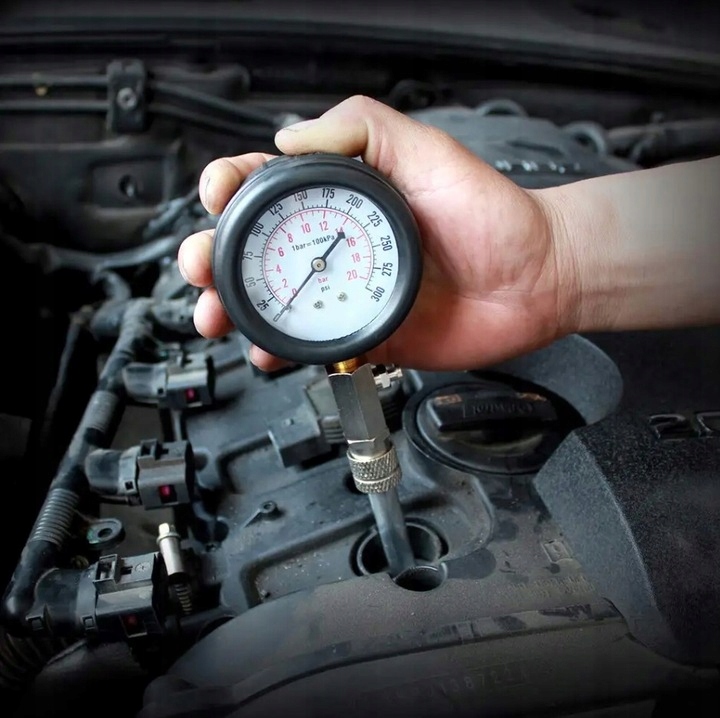 MIERNIK POZIOMU KOMPRESJI TESTER CIŚNIENIA SPRĘŻENIA BENZYNA 0-20 BAR