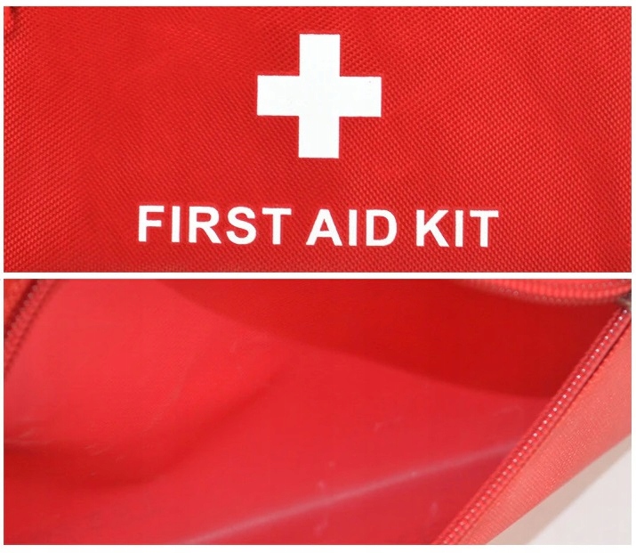 APTECZKA PRZENOŚNA PIERWSZEJ POMOCY 48 ELEMENTÓW